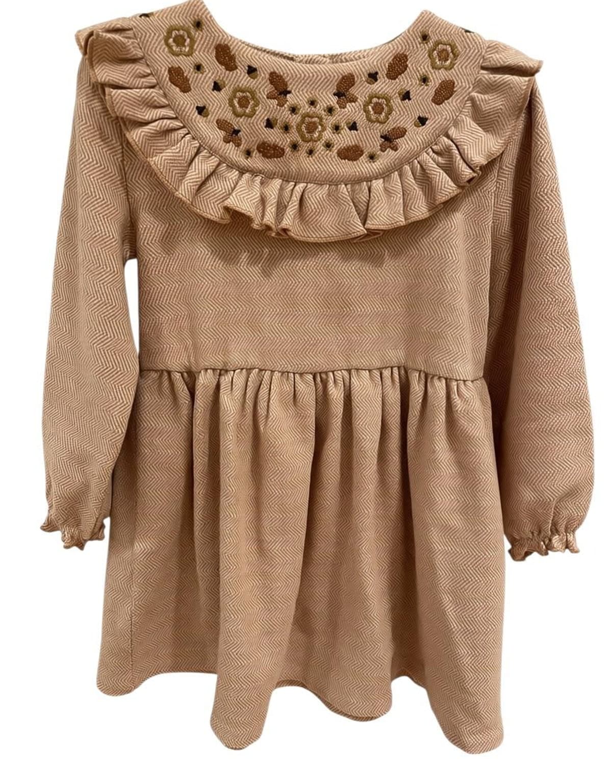 Robe chaude brodée
