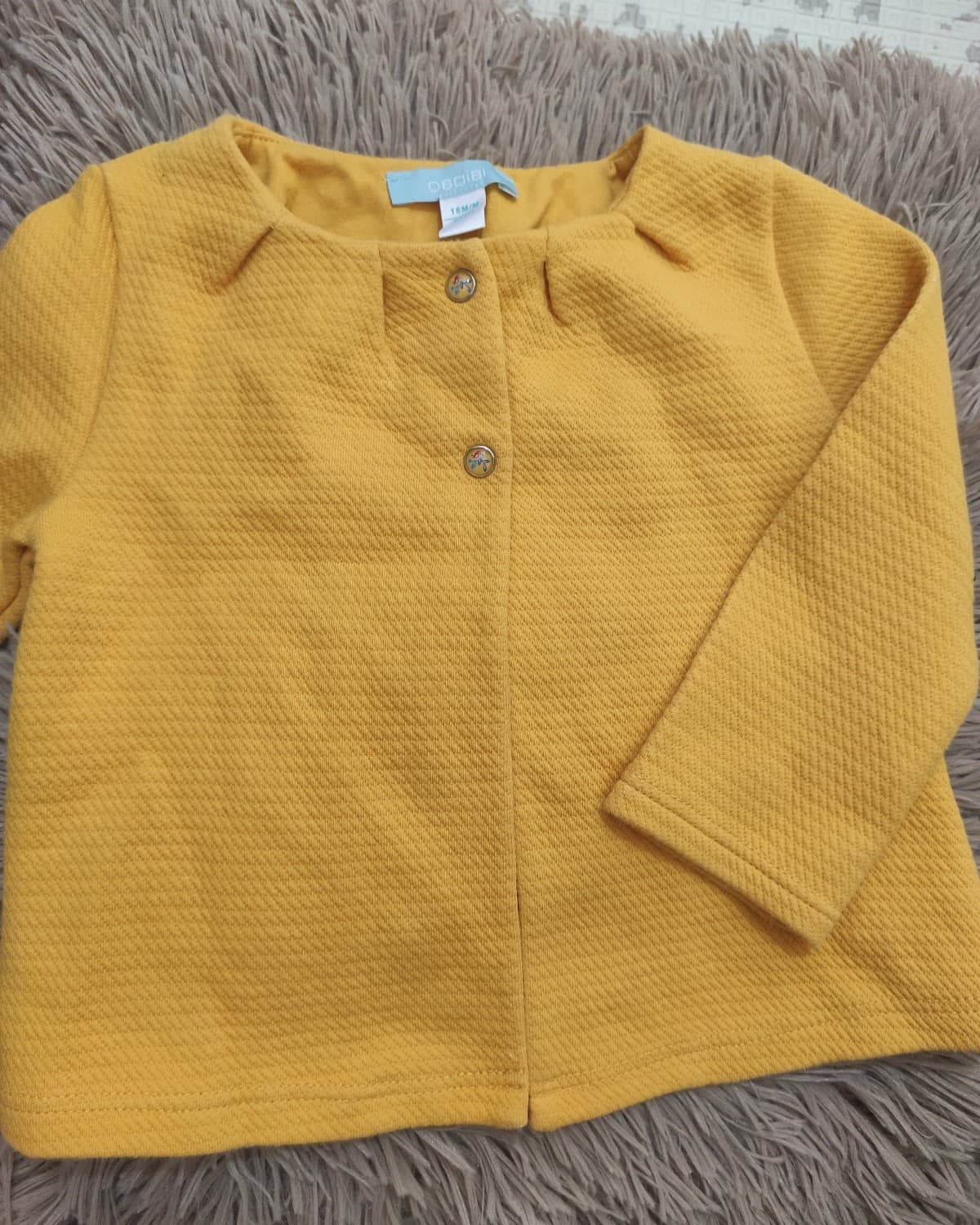 Cardigan neuf sans étiquette 18 mois