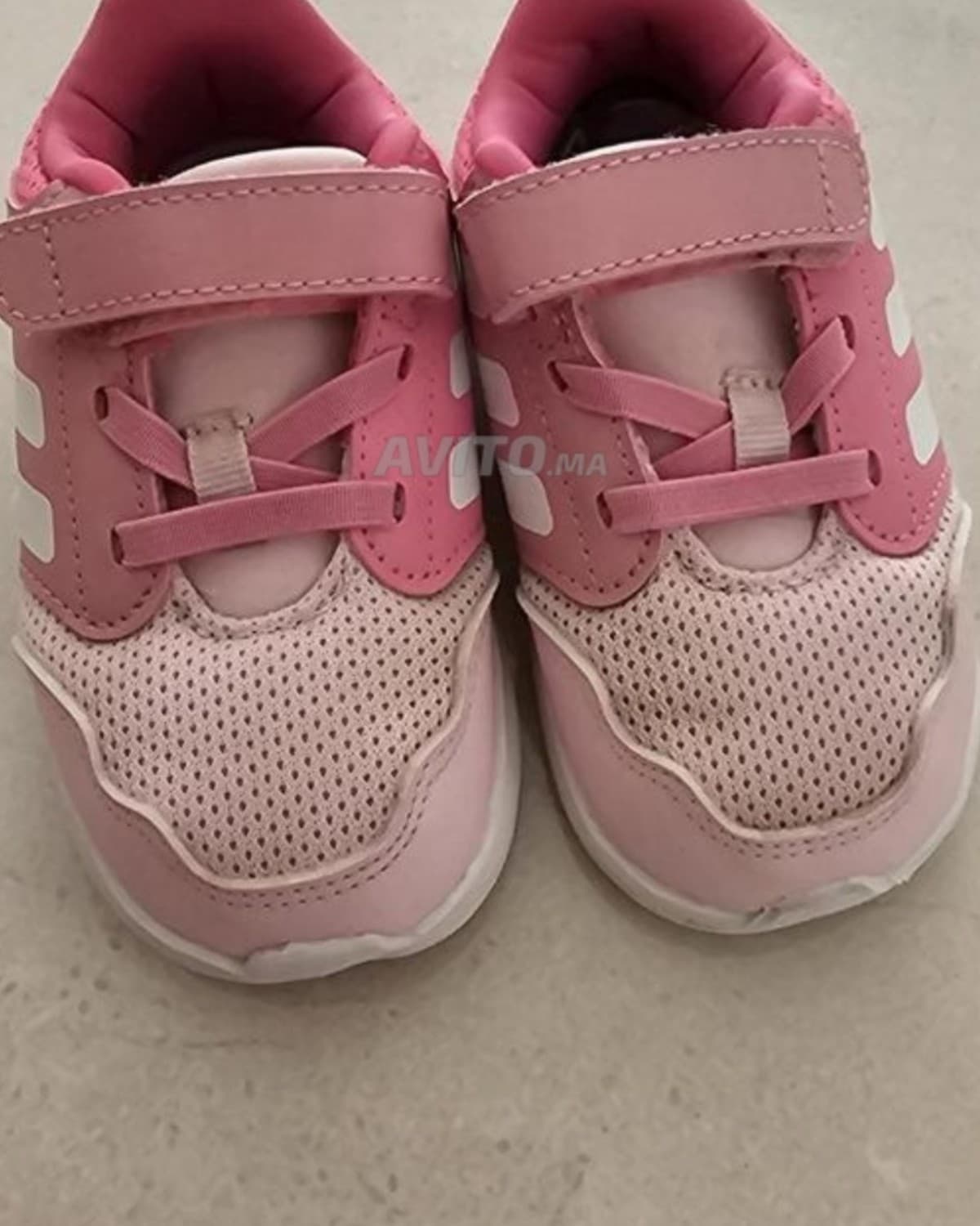 Baskets Adidas taille 22