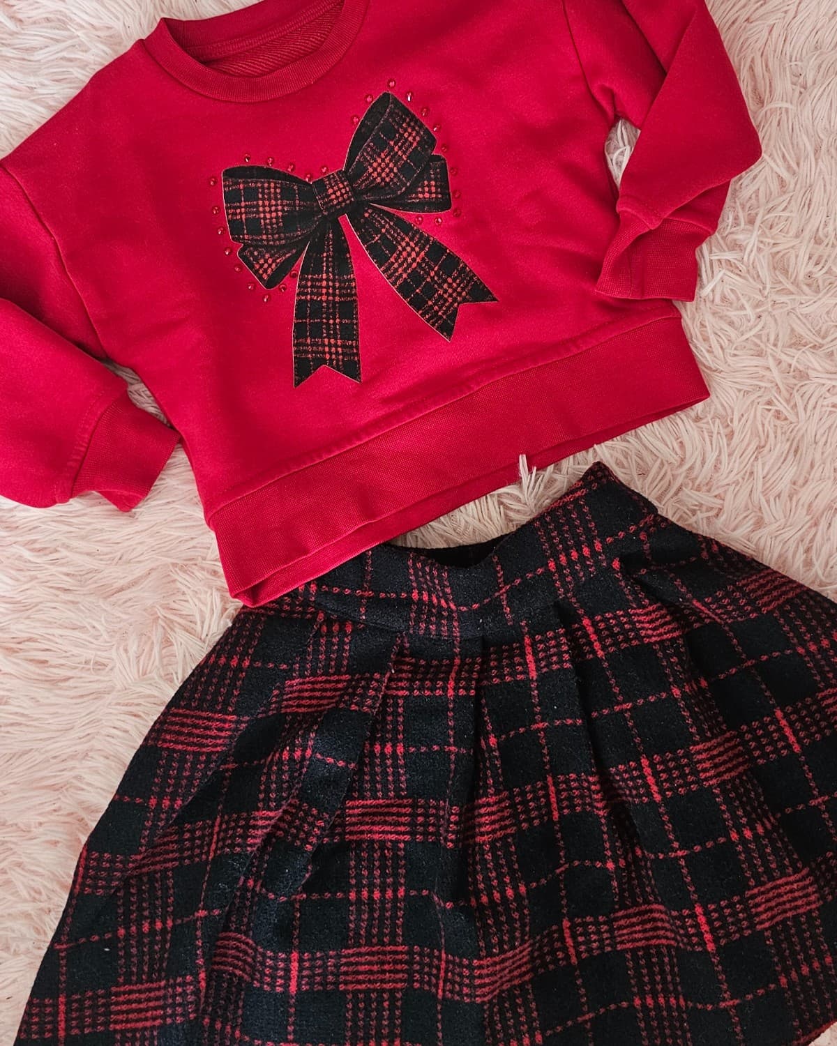 Ensemble pour fille. Taille 3 ans