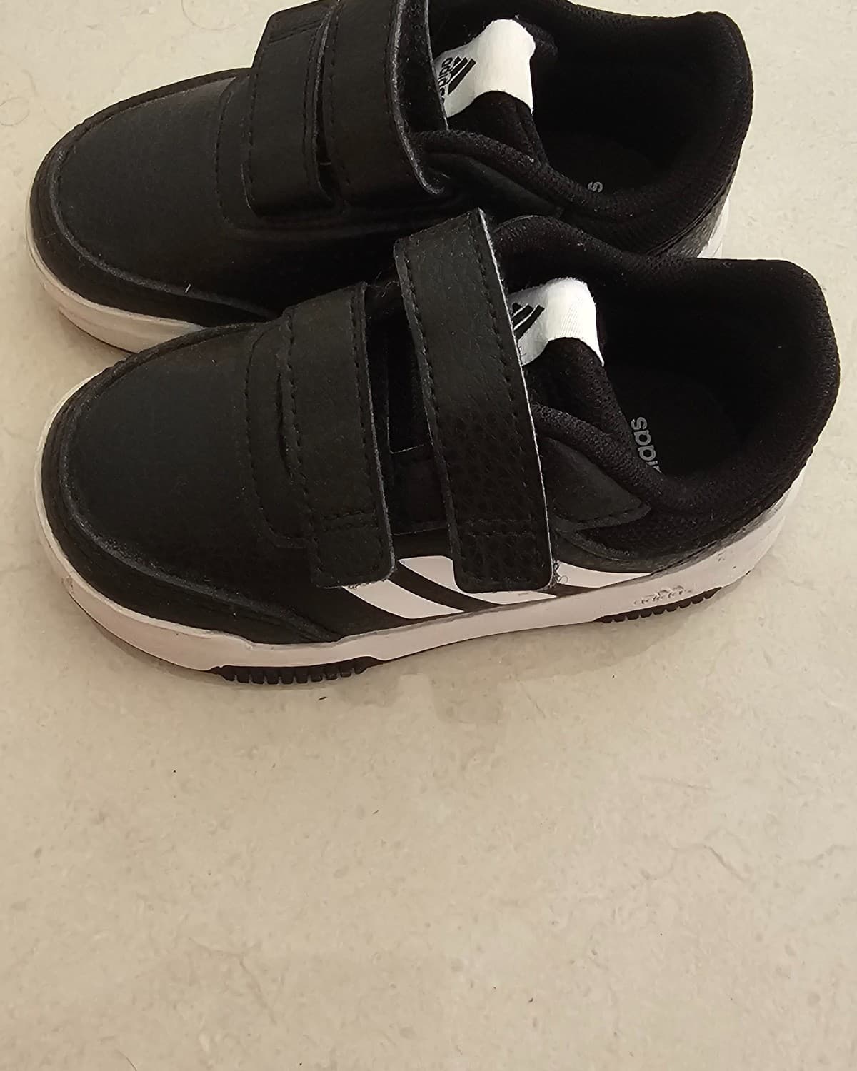 Basket Adidas taille en parfait état