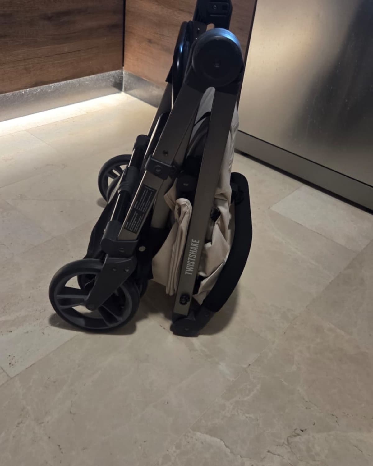 Poussette Twistshake Tour – Beige – Très peu utilisée
