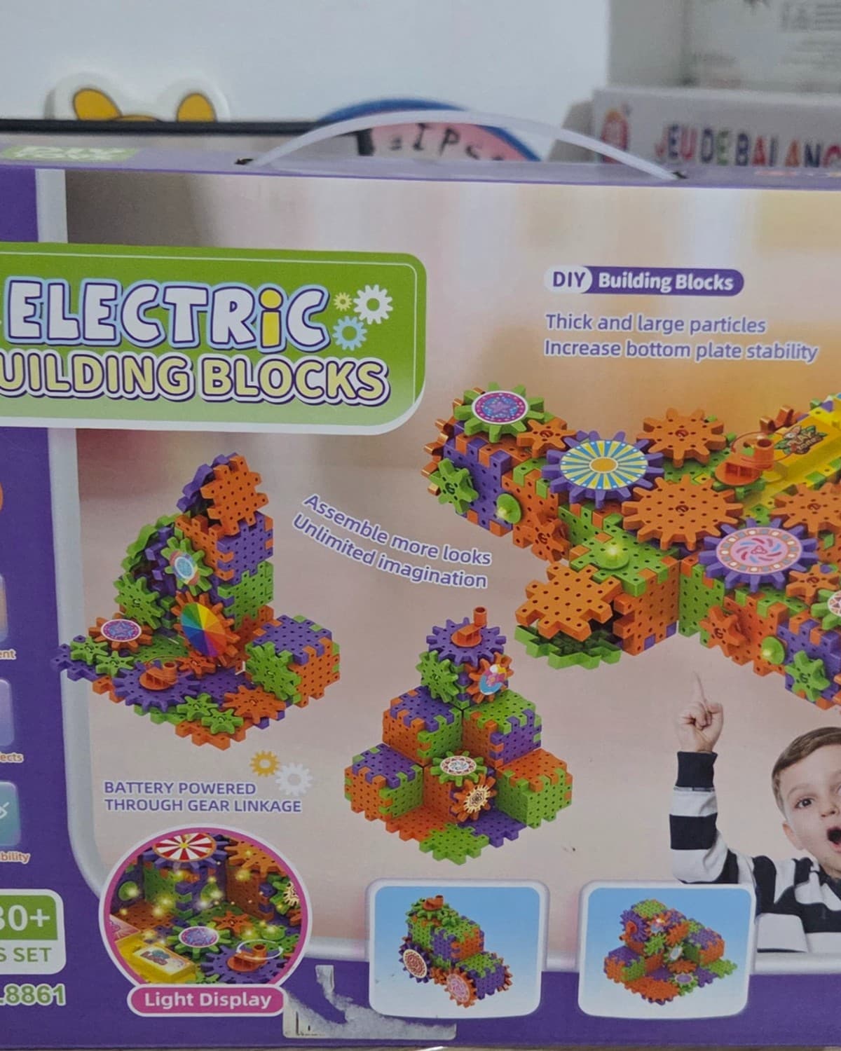 Jouets educatifs / developpement sensoriel et cognitif