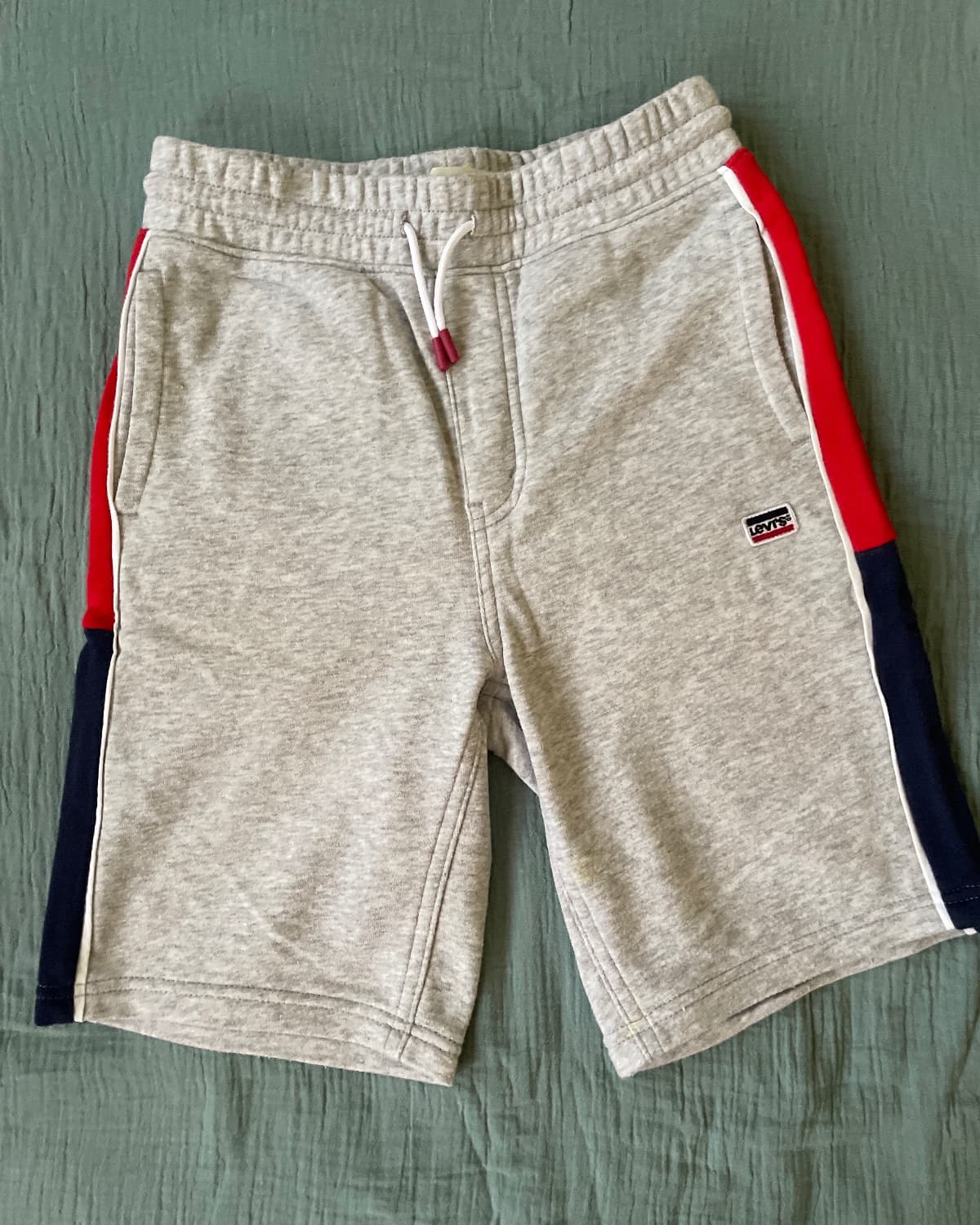 Short Lévis