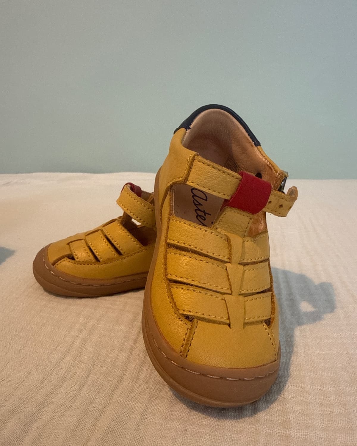 Sandale Aster jaune