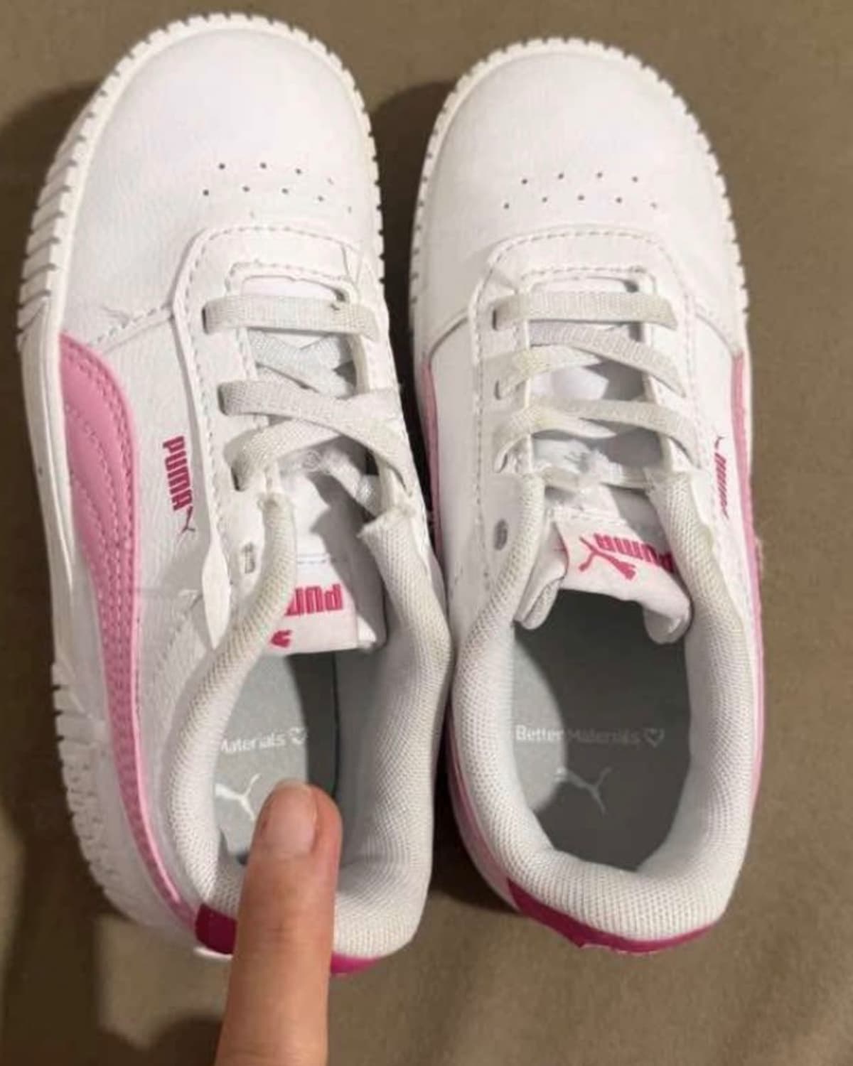 Basket puma blanche et rose - taille 27