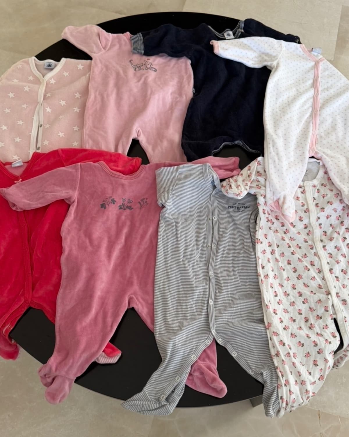 Lot de 20 article - taille 6 mois