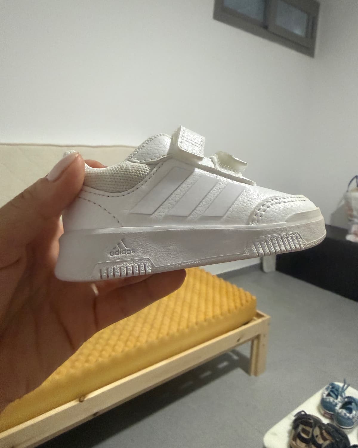 Baskets adidas taille 19