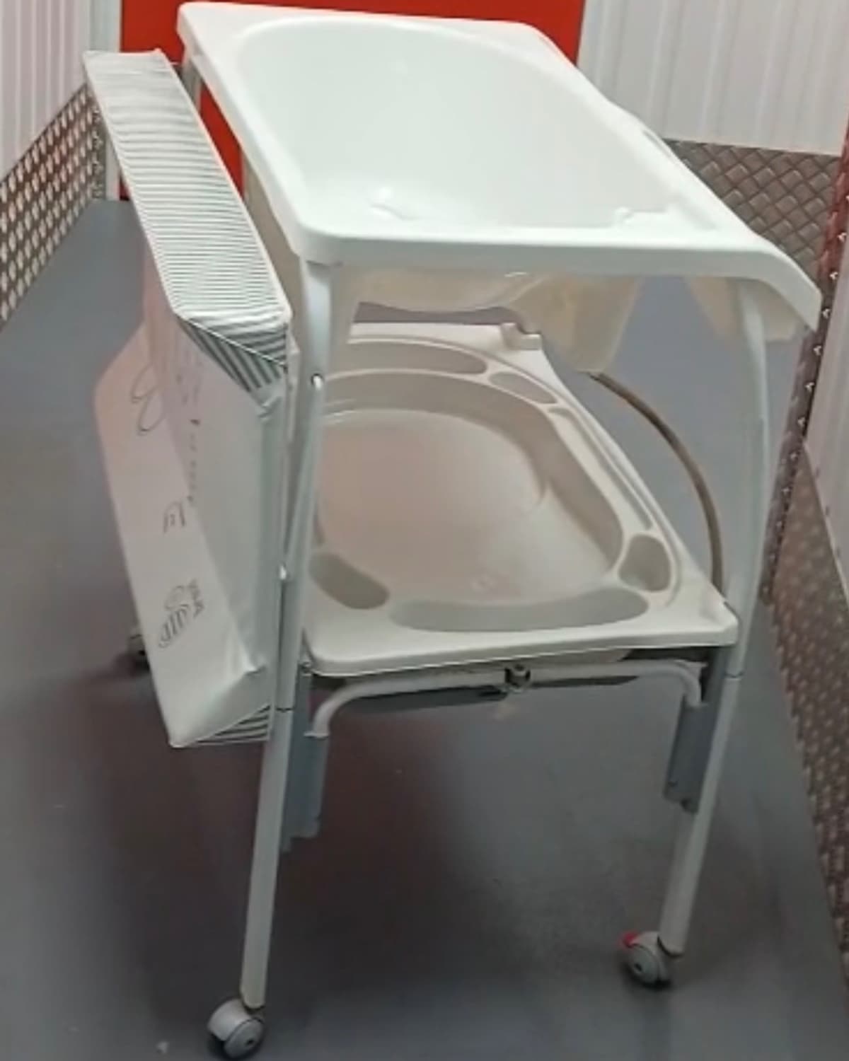 Baignoire sur pied brevi