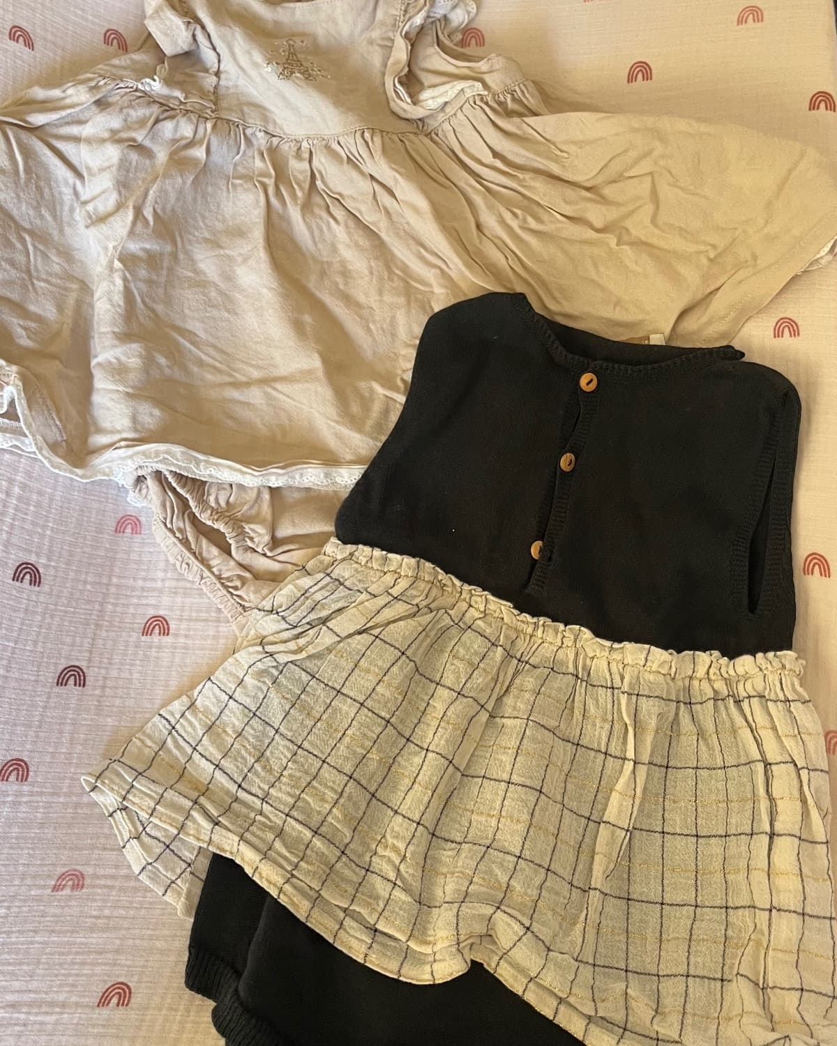 Lot 2 robe