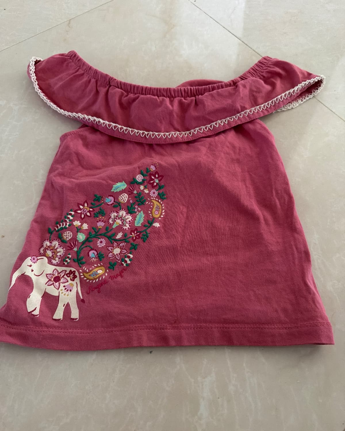 Top rose col bateau et motif éléphant