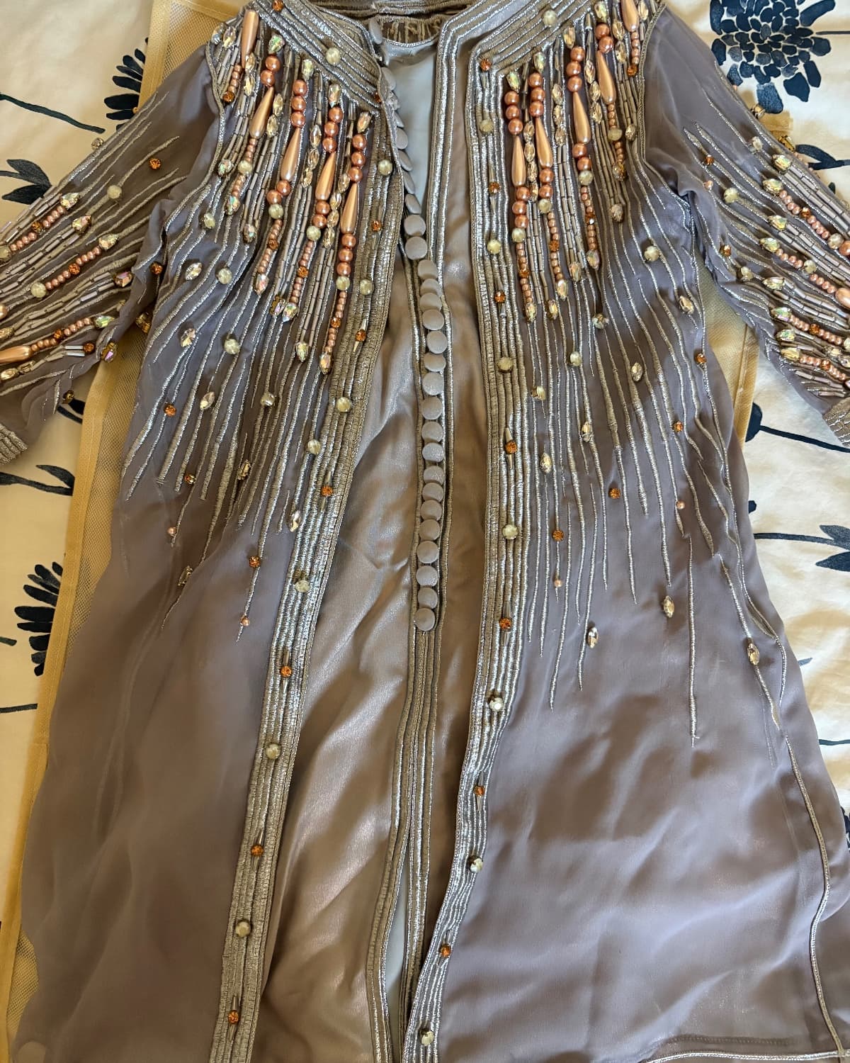 Caftan pour petite fille état excellent